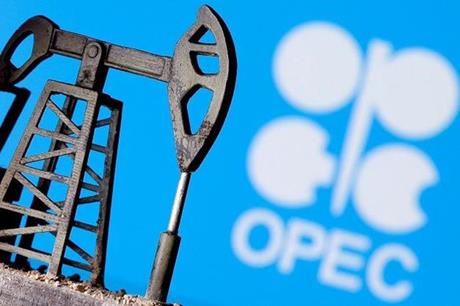 وزير الطاقة السعودي: أوبك+ ستظل حذرة بشأن الإنتاج