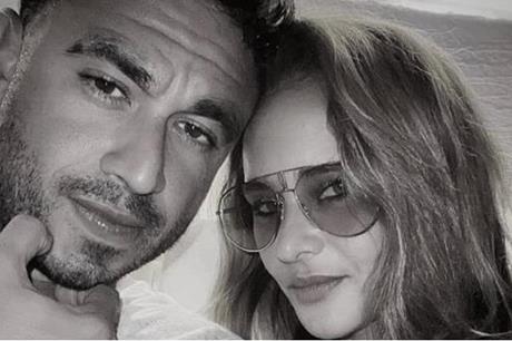 صورة تحسم الجدل حول طلاق نيللي كريم وهشام عاشور.. شاهد