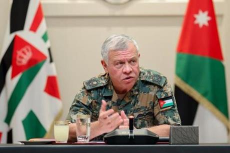 صورة حول : الملك يستقبل وفدا من الكونغرس الأمريكي الملك يستقبل وفدا من الكونغرس الأمريكي