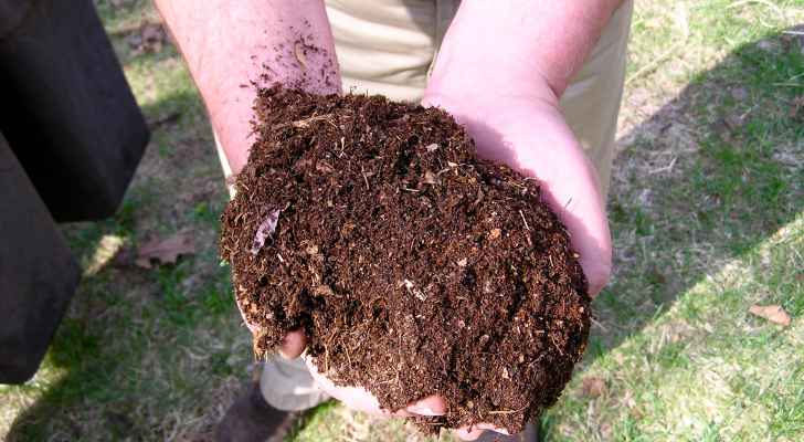 المفرق : ضبط ٢٩٠٠ طن سماد عضوي غير معالج