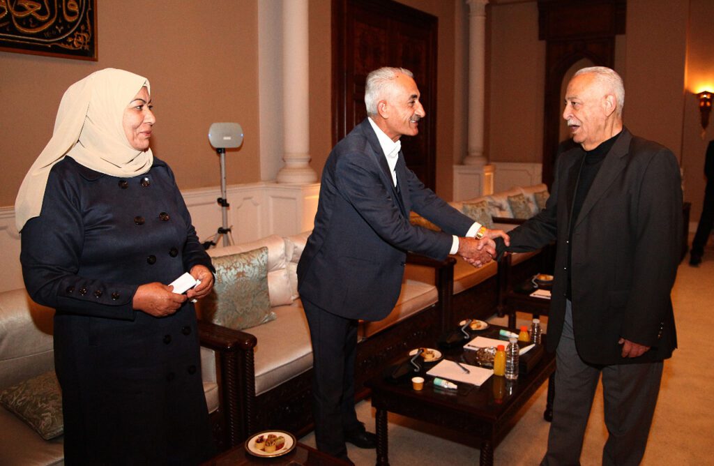 العيسوي يلتقي مجموعة من وجهاء غرب اربد ..صور