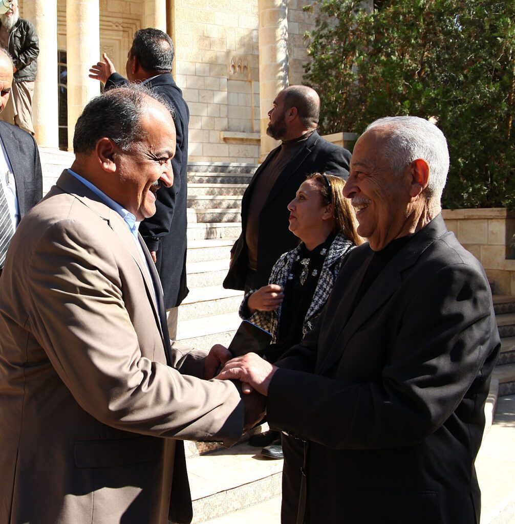 العيسوي يلتقي مجموعة من وجهاء غرب اربد ..صور