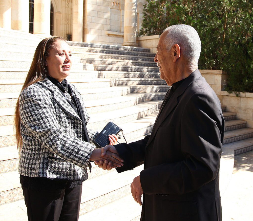 العيسوي يلتقي مجموعة من وجهاء غرب اربد ..صور