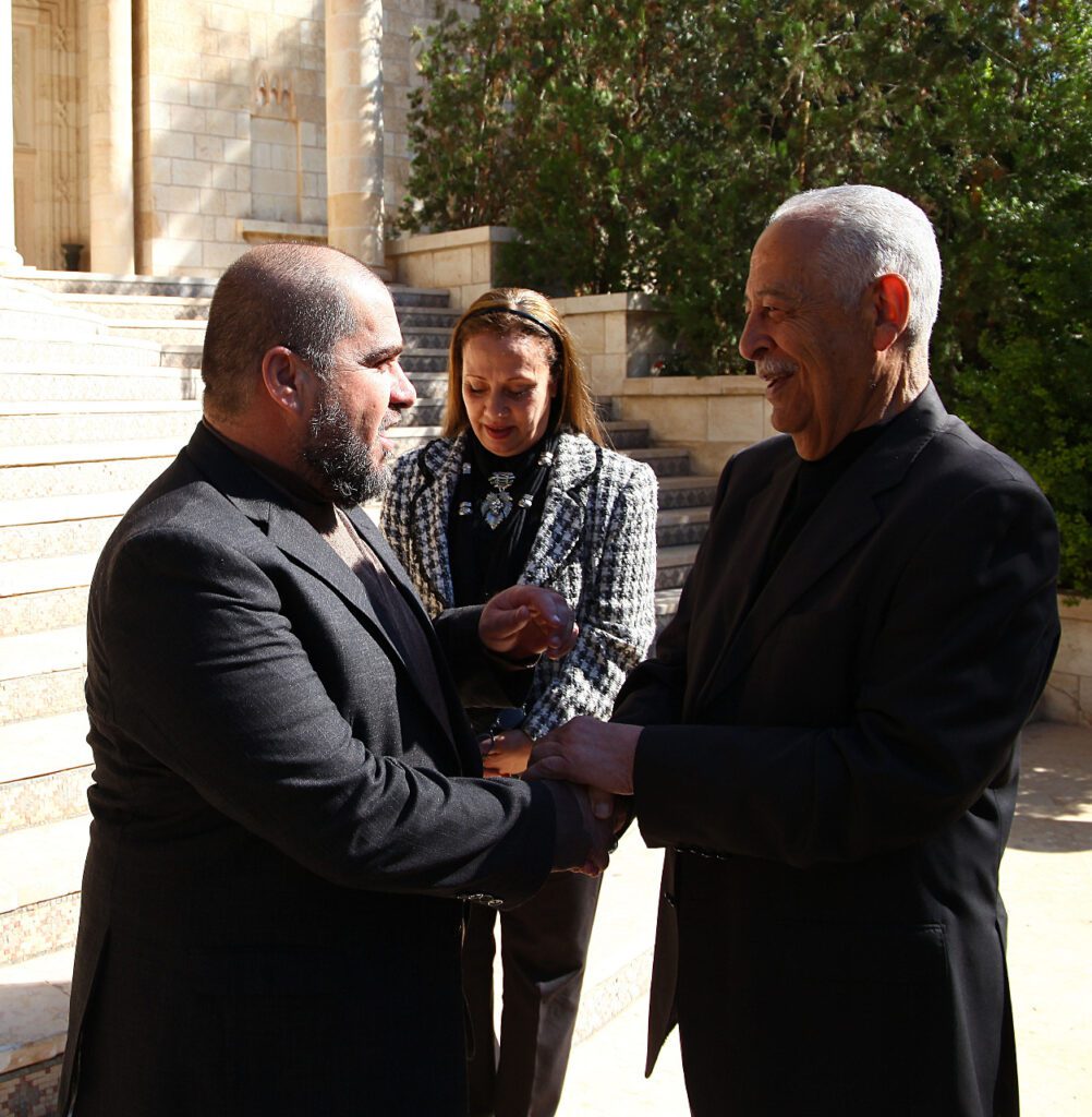 العيسوي يلتقي مجموعة من وجهاء غرب اربد ..صور