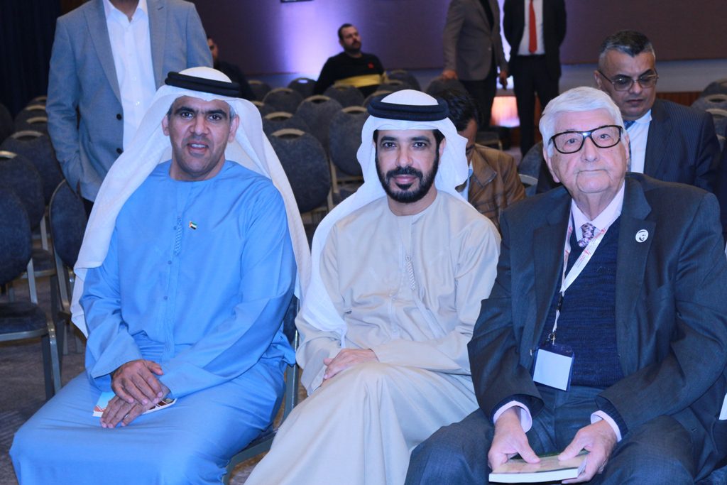 بالصور افتتاح المهرجان الدولي الـ4 للتمور الذي تنظمه جائزة خليفة الدولية لنخيل التمر