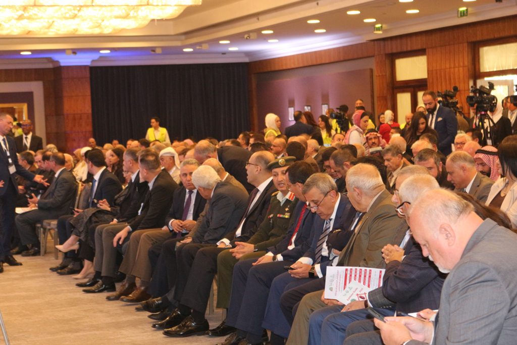 بالصور افتتاح المهرجان الدولي الـ4 للتمور الذي تنظمه جائزة خليفة الدولية لنخيل التمر