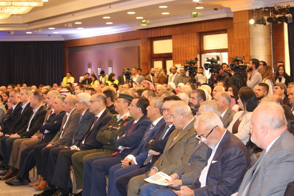 بالصور افتتاح المهرجان الدولي الـ4 للتمور الذي تنظمه جائزة خليفة الدولية لنخيل التمر