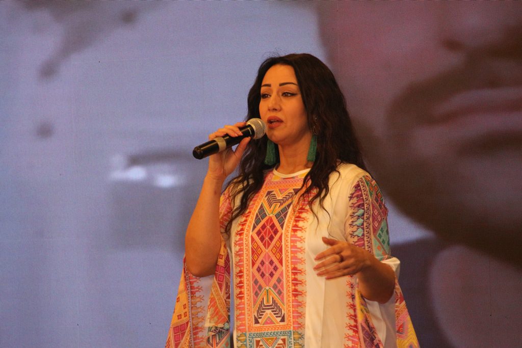 بالصور افتتاح المهرجان الدولي الـ4 للتمور الذي تنظمه جائزة خليفة الدولية لنخيل التمر