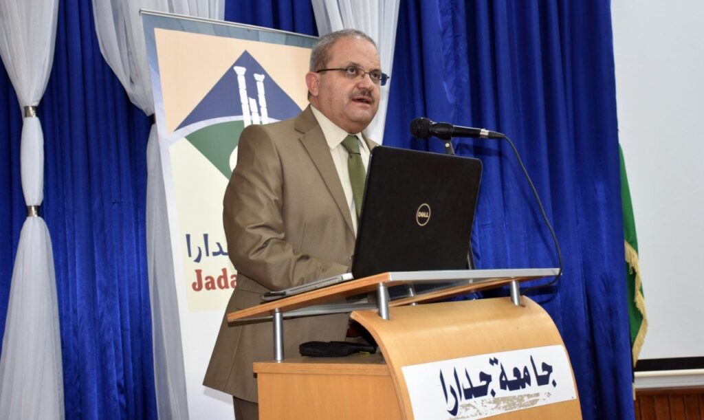 كلية الصيدلة في جامعة جدارا تنظم محاضرة عن فيتامين(د)