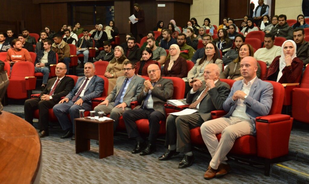 ندوة في جامعة البترا تكشف ازدواجية معايير "القانون الدَّولي الإنسانيّ" تجاه القضية الفلسطينية