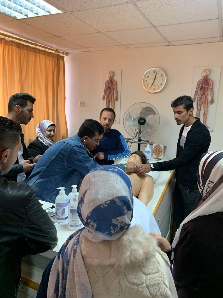 زيارة علمية لقسم العلوم الطبية المخبرية الى كلية الطب في الجامعة الاردنية وبنك الدم المركزي