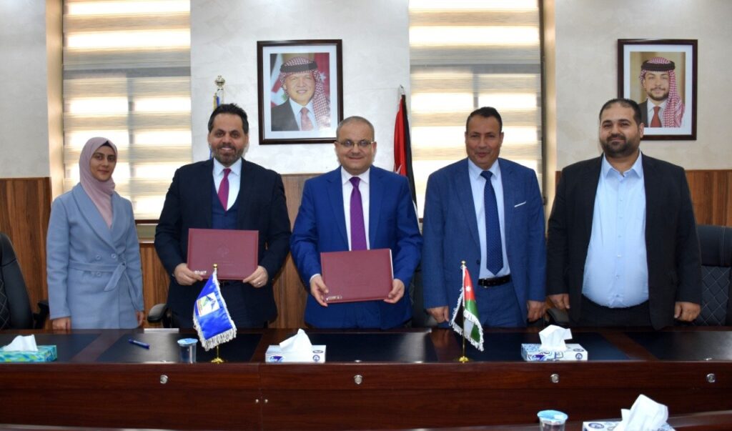 صورة حول : اتفاقية تعاون بين جامعة جدارا وشركة SDK للتدريب والتطوير والاستشارات اتفاقية تعاون بين جامعة جدارا وشركة SDK للتدريب والتطوير والاستشارات