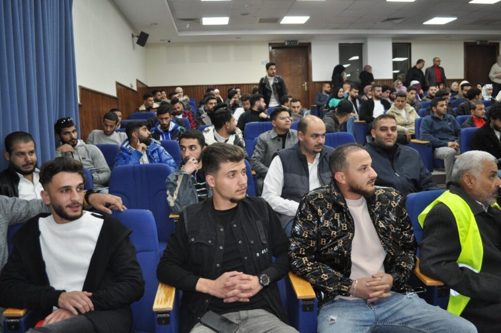 صورة حول : إدارة السلامة المرورية والوقاية من حوادث الطرق: ندوة في جامعة جدارا إدارة السلامة المرورية والوقاية من حوادث الطرق: ندوة في جامعة جدارا