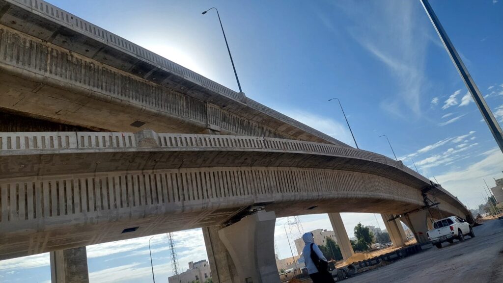 صورة حول : زيارة علمية لطلبة قسم الهندسة المدنية في جامعة جدارا زيارة علمية لطلبة قسم الهندسة المدنية في جامعة جدارا