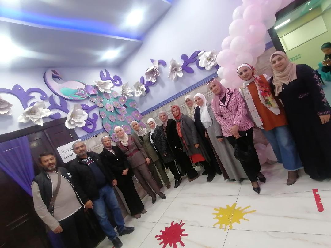 للمرة الثانية على التوالي تستضيف مدارس النظم الحديثة لجان التحكيم لمسابقة القصة القصيرة باللغة الإنجليزية في لواء الجامعة