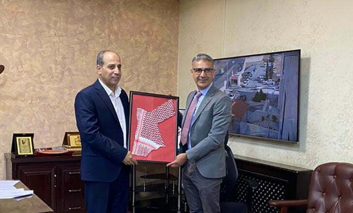 السفير الكندي يزور جرش ويبحث مع المحافظ سبل تعزيز التعاون المشترك