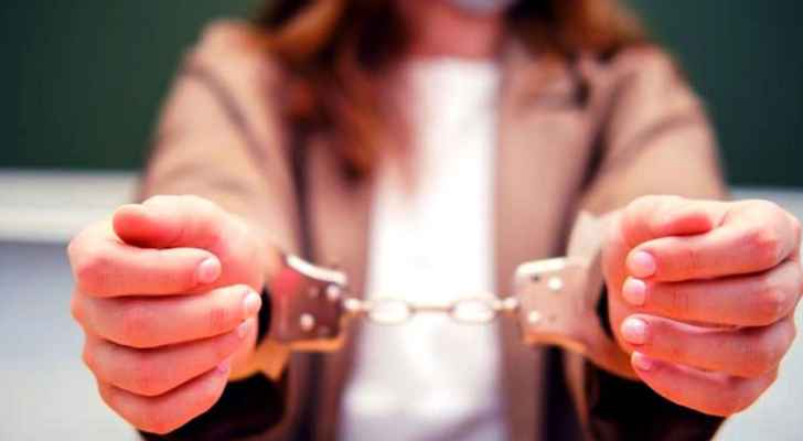 توقيف متسببة بإيذاء عربية بعد عملية شفط دهون