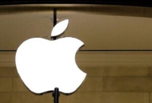 هل آبل تراقبك !