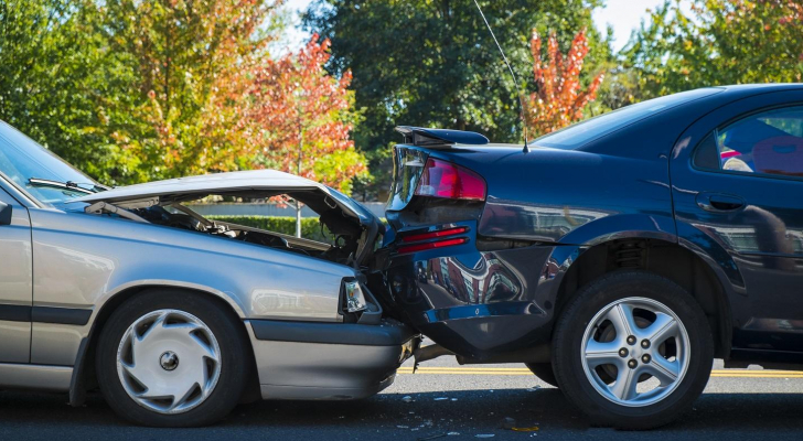 تصادم ٥ مركبات على طريق إربد عمان ولا اصابات