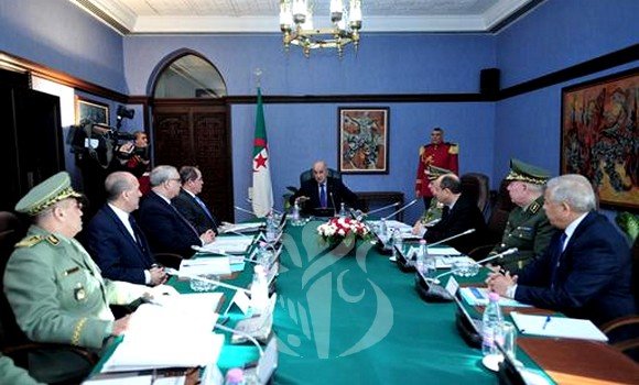 صورة حول : الجزائر.. تبون يترأس اجتماعا للمجلس الأعلى للأمن الجزائر.. تبون يترأس اجتماعا للمجلس الأعلى للأمن