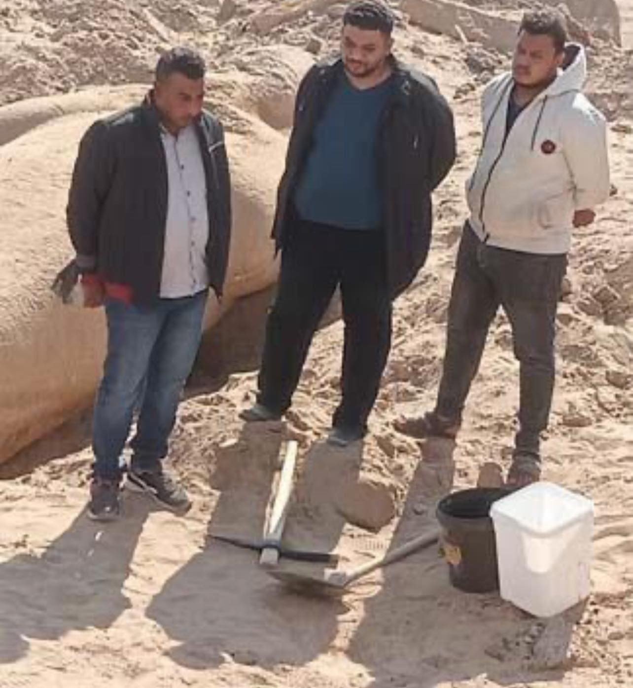 الصور الأولى لمحاولة سرقة تمثال رمسيس في مصر