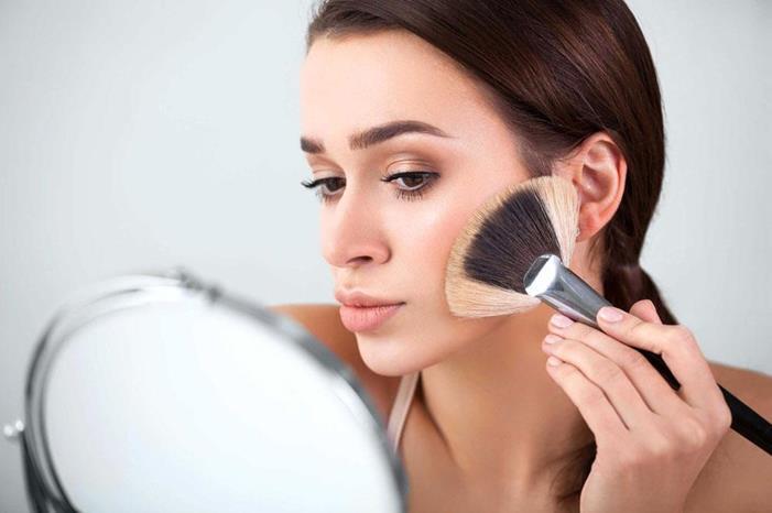 أهم النصائح الجمالية عند وضع "البلاش"