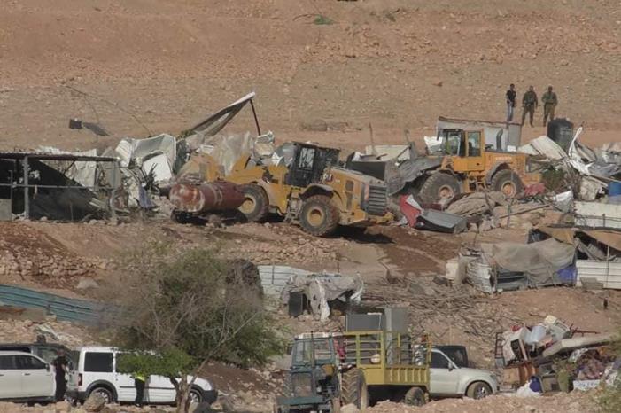 صورة حول : الاحتلال يهدم مسكنين في أريحا الاحتلال يهدم مسكنين في أريحا