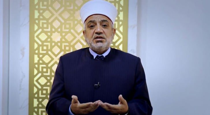 الخلايلة : أكل المال الخاص والعام يؤخر نزول المطر.. لكن من يتعظ ؟
