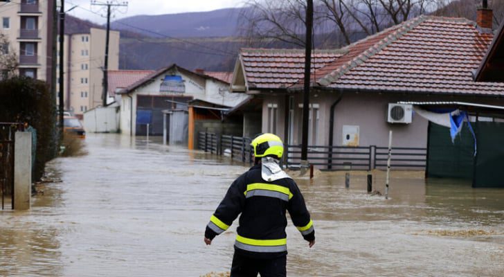 صورة حول : الفيضانات تجتاح دول البلقان الفيضانات تجتاح دول البلقان