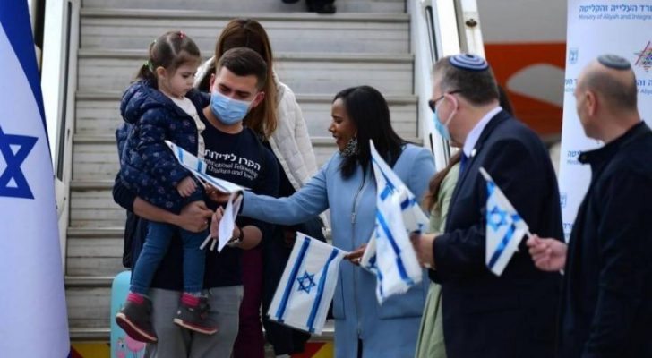 تل أبيب توقف صرف المعونات الشهرية للاجئين الأوكرانيين