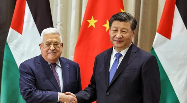 عباس يهنئ الصين