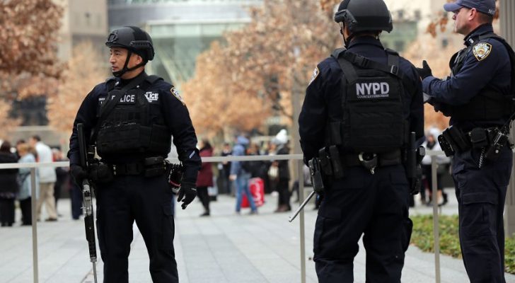 مسلح ينهي حياته بعد قتله ٣ أشخاص في واشنطن