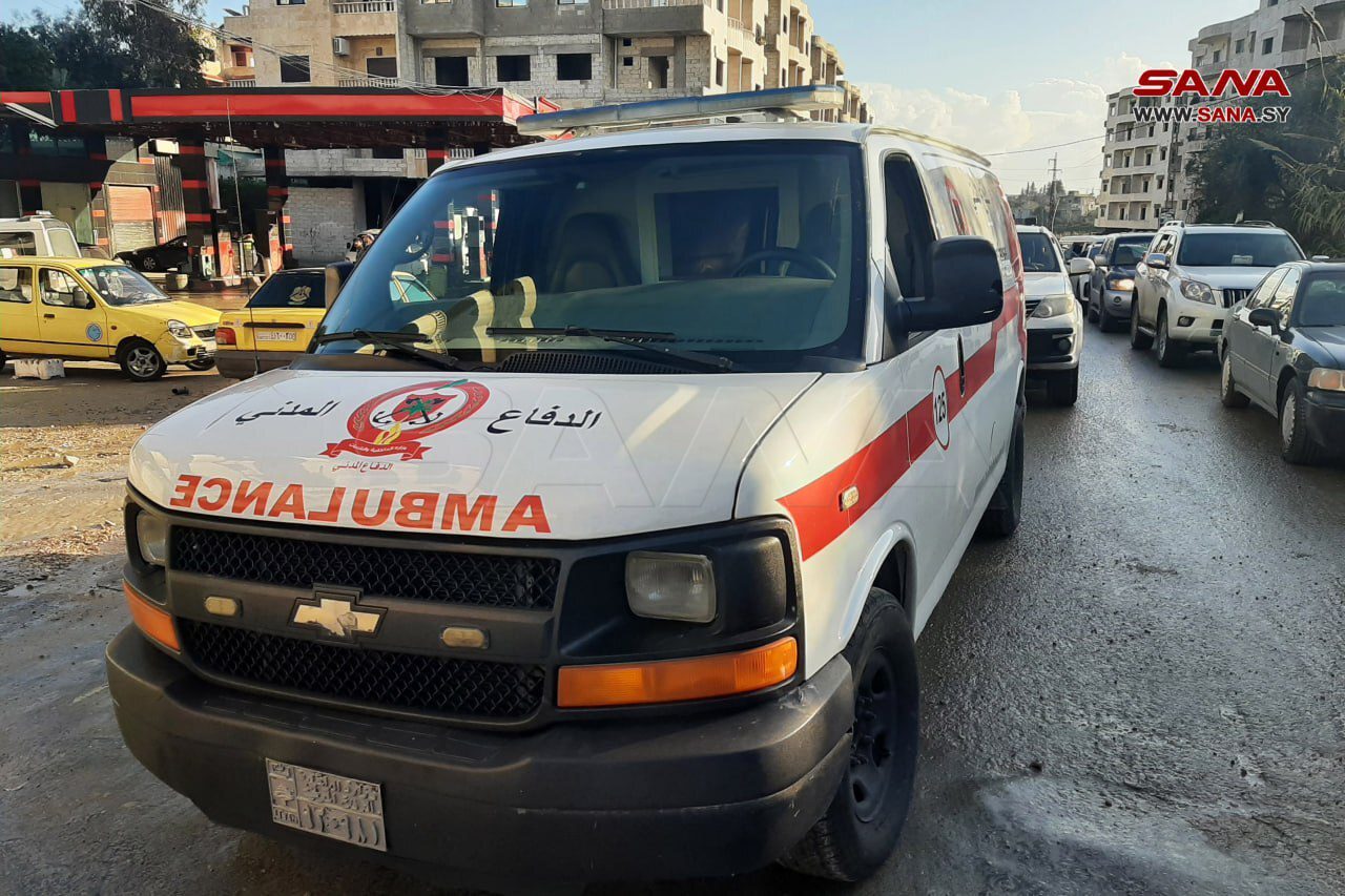 صورة حول : وفد إغاثي لبناني يصل جبلة السورية للإغاثة ووفد وزاري يتوجه غدا إلى دمشق وفد إغاثي لبناني يصل جبلة السورية للإغاثة ووفد وزاري يتوجه غدا إلى دمشق (صور)