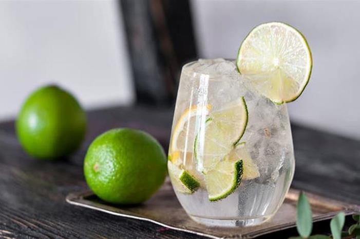 4 مشروبات ابدأ يومك بأحدها لإنقاص الوزن