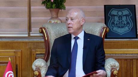 قيس سعيد: تونس تخوض معركة تحرير وطني للحفاظ على الدولة ومؤسساتها