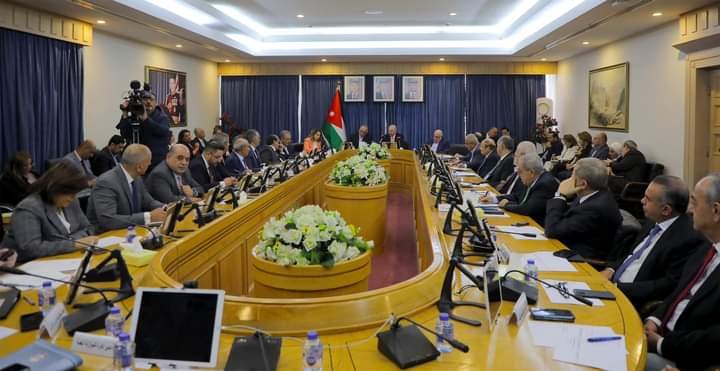 الفايز يدعو إلى محاربة الجهوية والمناطقية والاهتمام بالتربية الوطنية