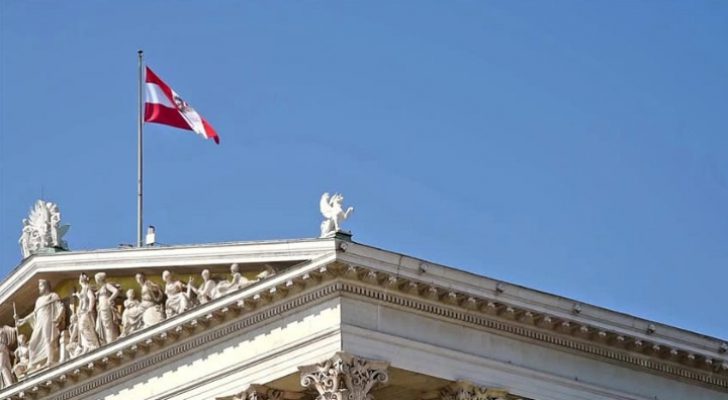 النمسا تطرد ٤ دبلوماسيين روس