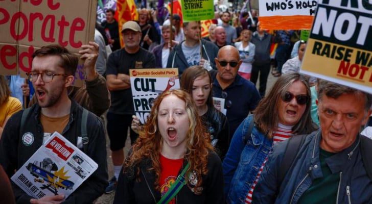 بريطانيا تستعد لإضرابات هي الأوسع منذ عشرة أعوام