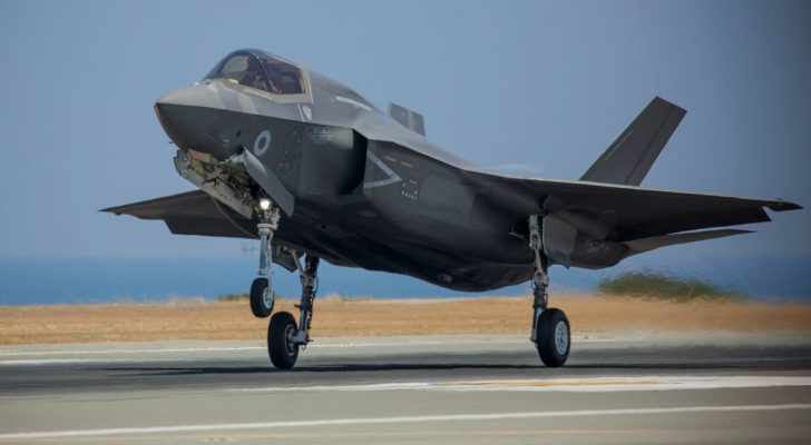 بريطانيا لن ترسل طائرات مقاتلة إلى أوكرانيا