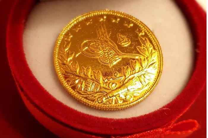 بعد انخفاض أسعار الذهب.. تعرف على سعر الليرة الإنجليزي والرشادي في الاردن