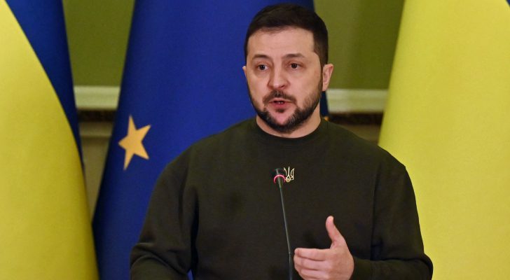 صورة حول : زيلينسكي: أوكرانيا تستحق أن تبدأ مفاوضات الانضمام الى الاتحاد الأوروبي زيلينسكي: أوكرانيا تستحق أن تبدأ مفاوضات الانضمام الى الاتحاد الأوروبي