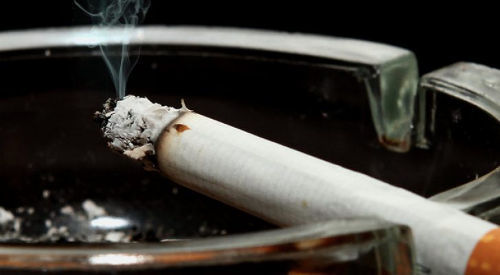 صورة حول : نائب يطالب الحكومة والوزراء بالإقلاع عن التدخين نائب يطالب الحكومة والوزراء بالإقلاع عن التدخين