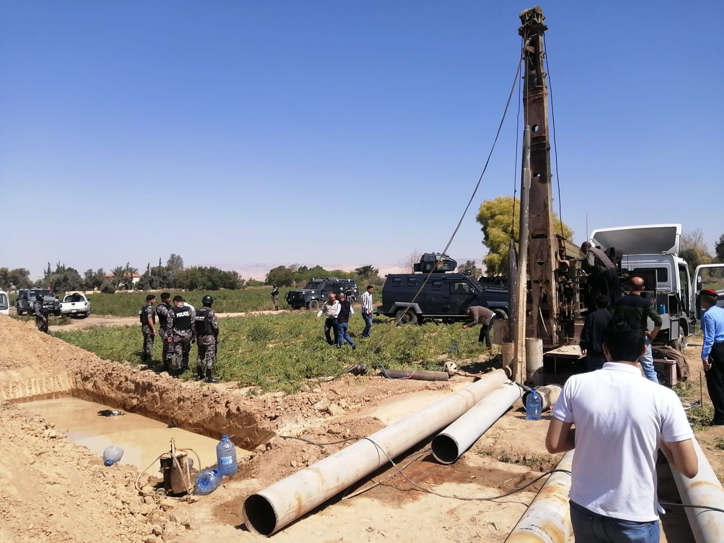 صورة حول : فيديو وصور .. ضبط اعتداءات جديدة على المياه في الشونة الجنوبية وأم الرصاص فيديو وصور .. ضبط اعتداءات جديدة على المياه في الشونة الجنوبية وأم الرصاص