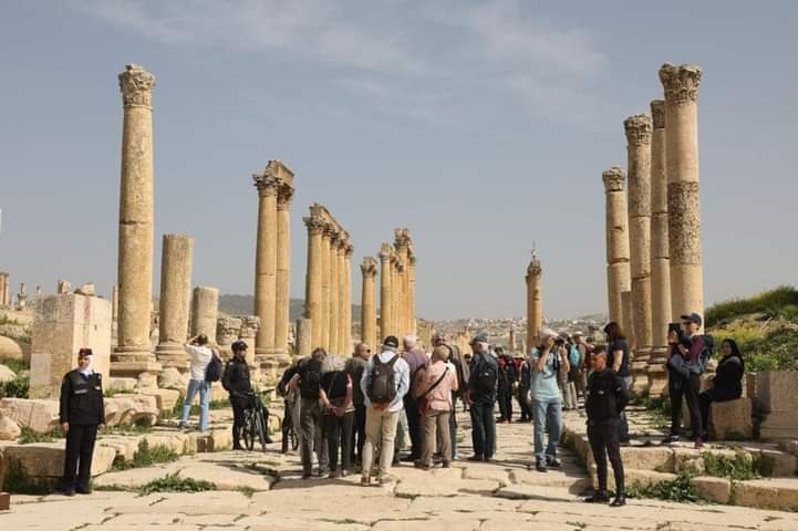 صورة حول : بالصور .. نشامى الأمن العام أثناء اداء واجباتهم في نهاية الأسبوع بالصور .. نشامى الأمن العام أثناء اداء واجباتهم في نهاية الأسبوع