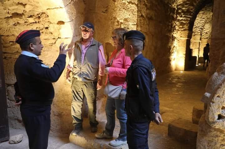 بالصور .. نشامى الأمن العام أثناء اداء واجباتهم  في نهاية الأسبوع