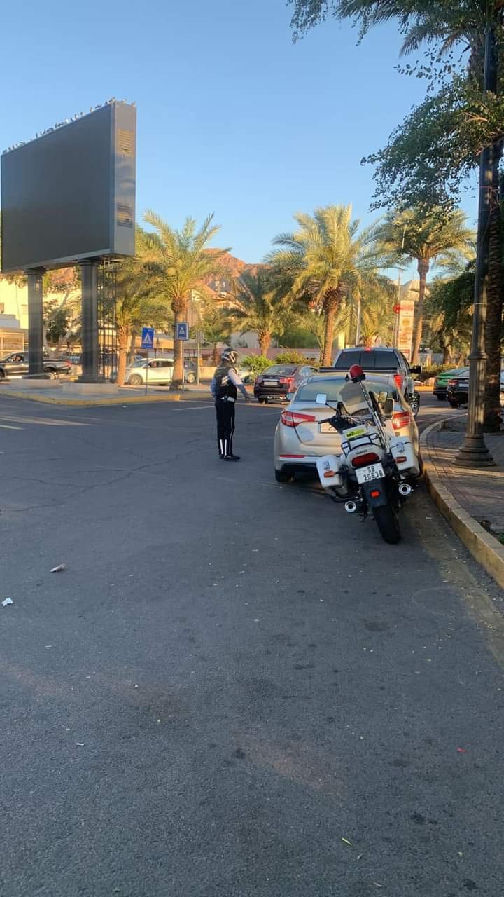 صورة حول : بالصور .. نشامى الأمن العام أثناء اداء واجباتهم في نهاية الأسبوع بالصور .. نشامى الأمن العام أثناء اداء واجباتهم في نهاية الأسبوع