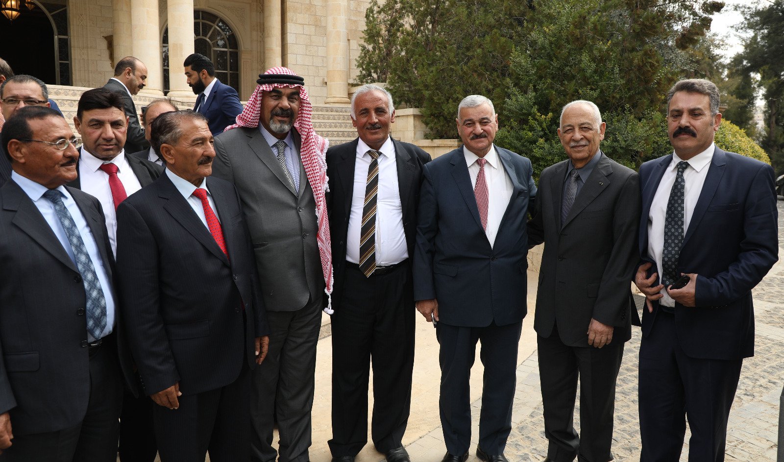 بالصور.. العيسوي يلتقي وفدا من مجلس قبيلة عباد