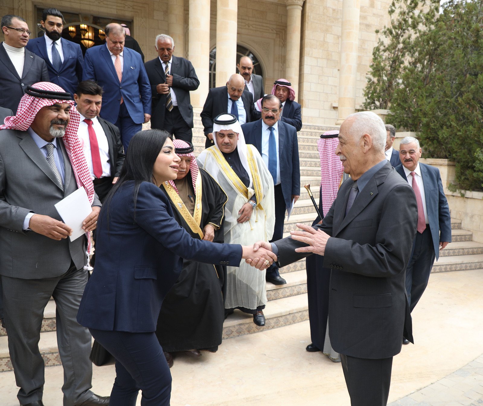 بالصور.. العيسوي يلتقي وفدا من مجلس قبيلة عباد