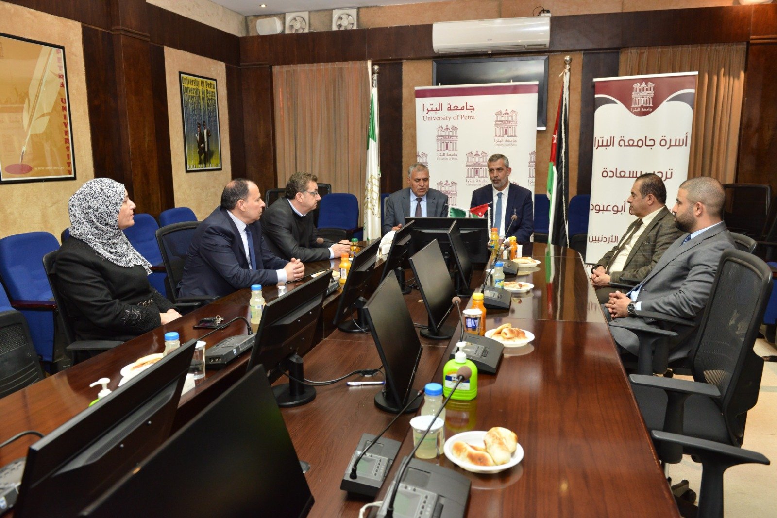 الحقوق" في جامعة البترا توقع مذكرة تعاون مشترك مع نقابة المحاميين الأردنيين