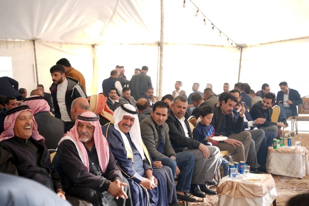 صورة حول : الخضير والحديد نسايب … جاهة الزميل الصحفي حاكم الخضير الخضير والحديد نسايب … جاهة الزميل الصحفي حاكم الخضير